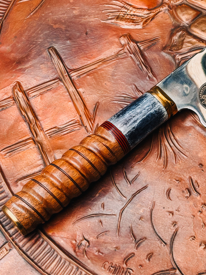 Faca de Churrasco 10" com Cabo em Madeira Torneado e Osso